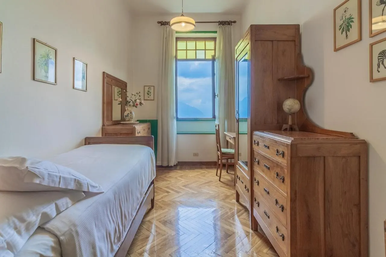 Family Villa With Stunning Lake View By Wonderful Italy Civenna Italien
